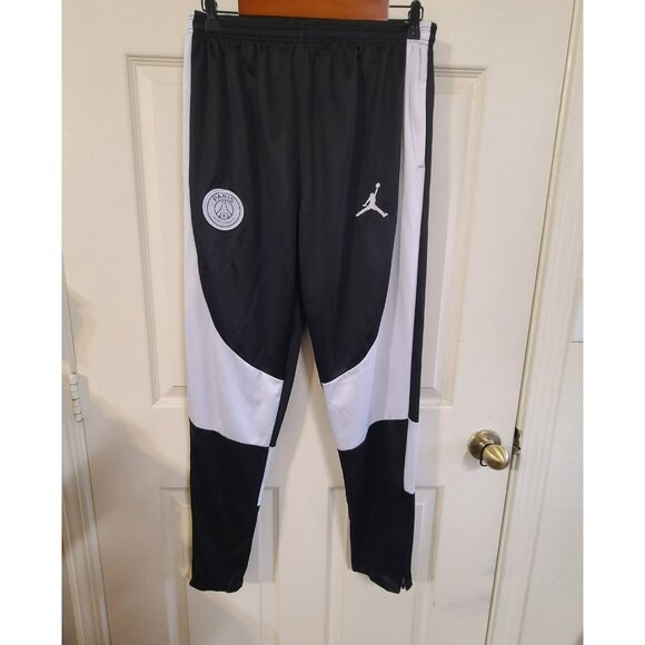 Jordan Paris Saint-Germain Black and white Sweatpants Size Xl pre owned - Picture 2 of 8